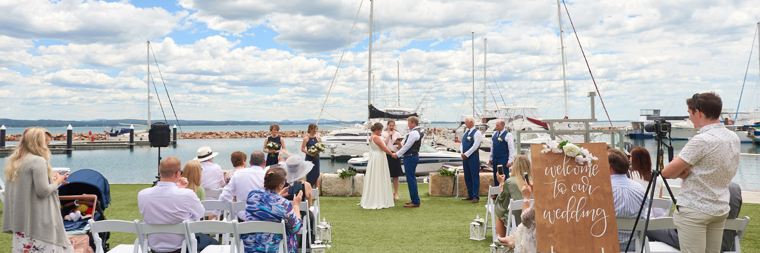 Intimate wedding photographer on the Harbour