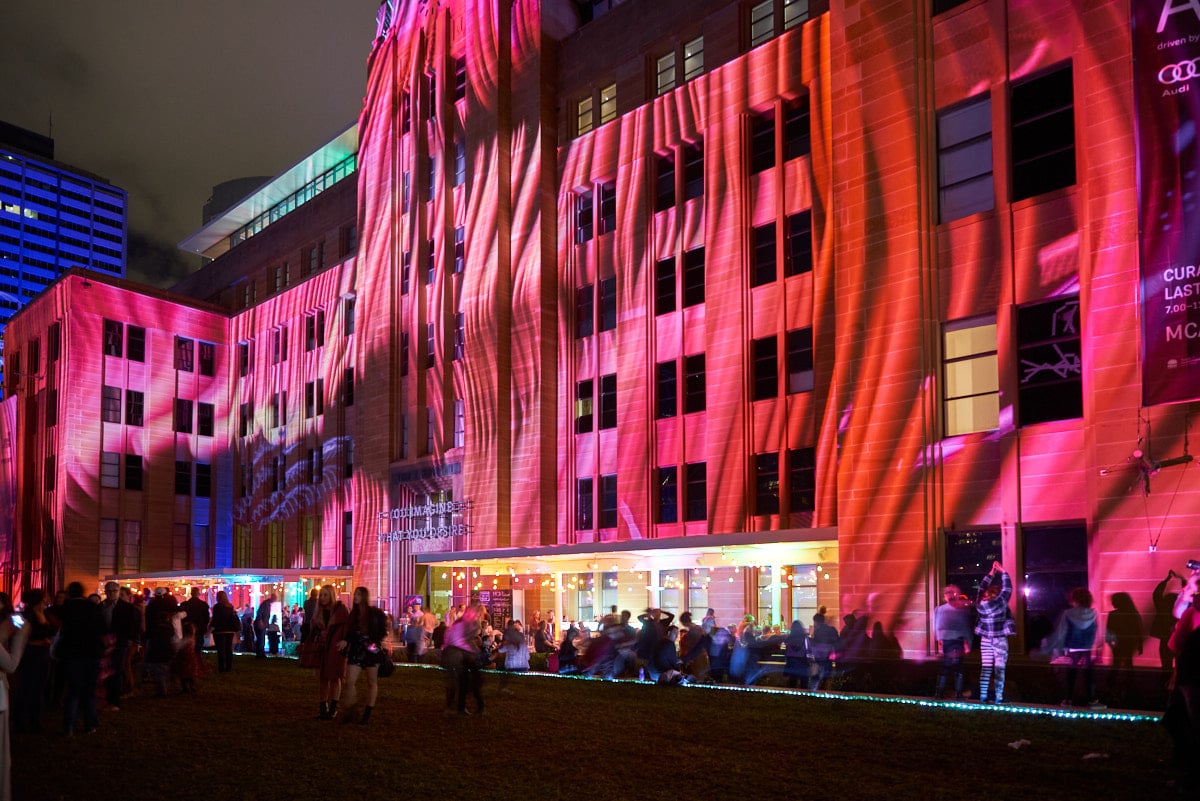 Vivid Sydney Photography Walks, Tours and Guided Camera Craft Workshops
