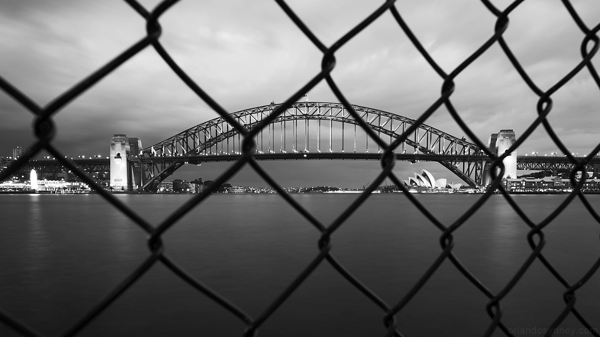 Sydney Lockdown Fenced in Photo orlandosydney.com