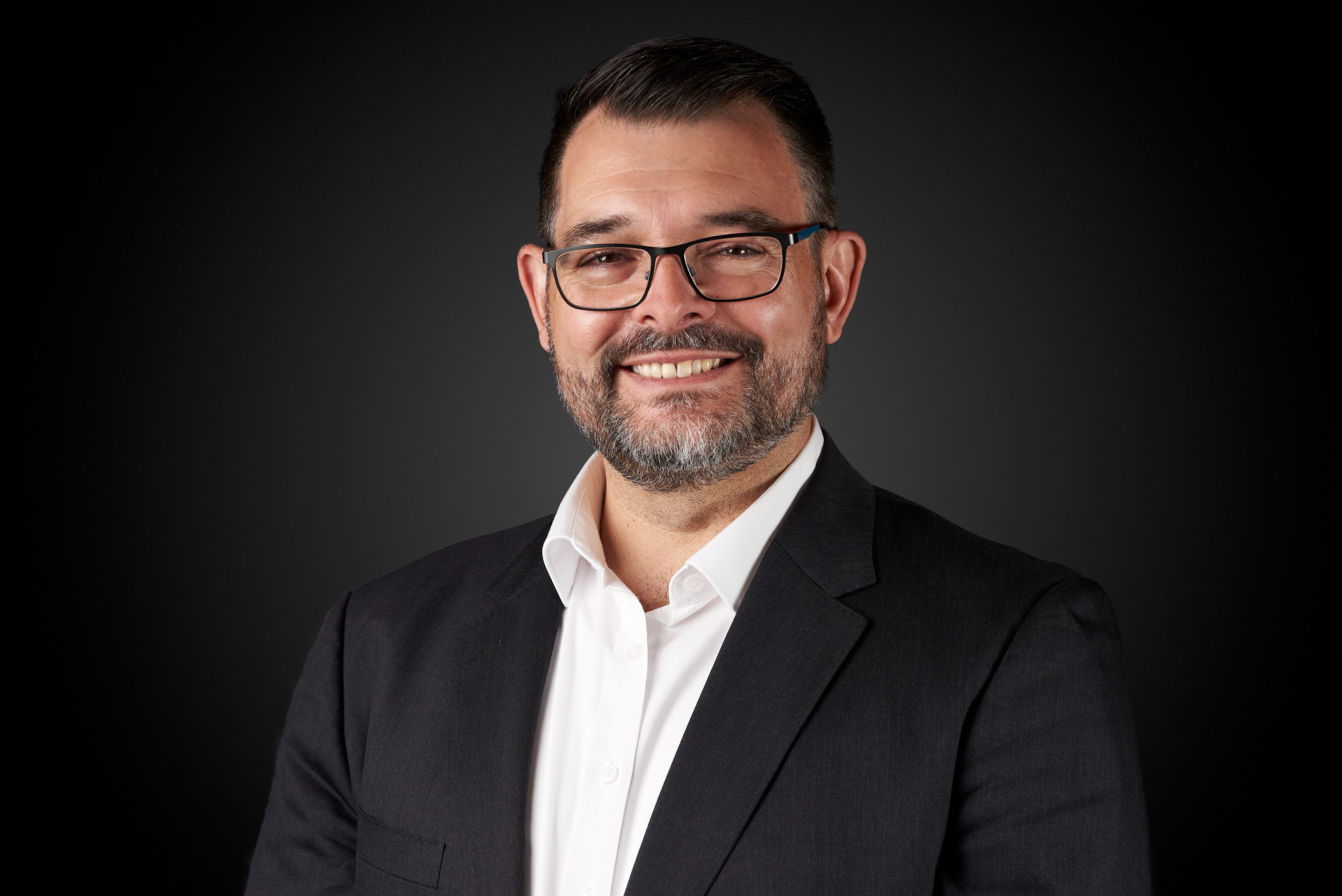 Executive Headshots Photography Sydney. By Orlandosydney.com